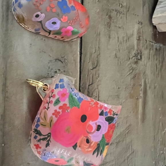 Rifle Paper Co. AirPod Case - Picture 1 of 1